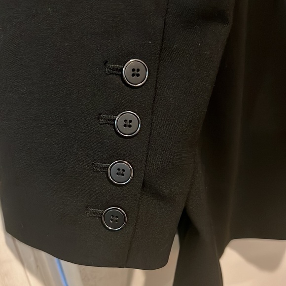 Universal Standard Rio Blazer - Picture 5 of 5